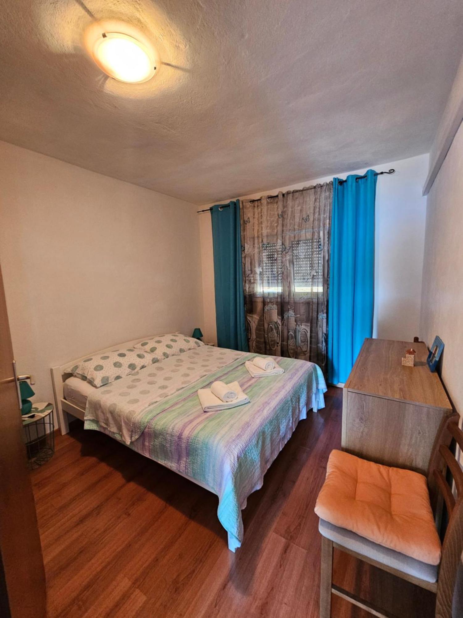 Apartments Lucin Drvenik Veli Exterior foto